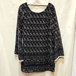 Xhilaration Mini Dress, Tunic, Bell style sleeves, Crocheted lace, Sz XS